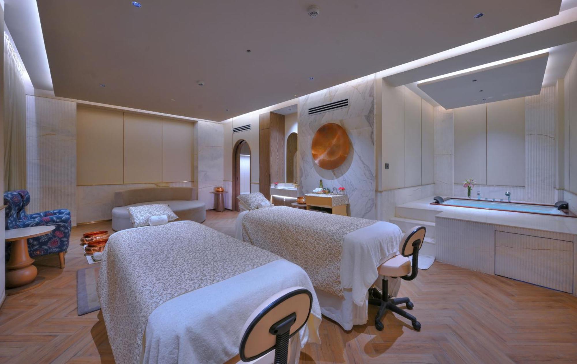 Taj Hotel&Convention Centre Agra Agra  Buitenkant foto The Spa at The Landmark